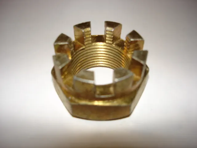 Гайка М24*1,5 корончатая ступицы ГАЗ 53 (уп. 10 шт)