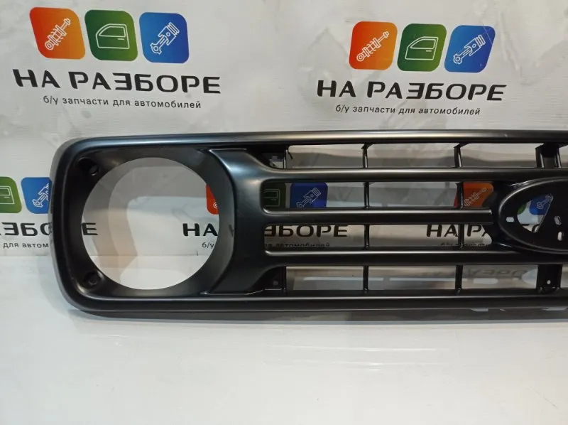 Решетка радиатора ВАЗ 21214, Urban пластм. черн. (с 2016 г.в