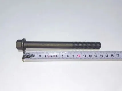 Cummins 5257728F Болт головки блока