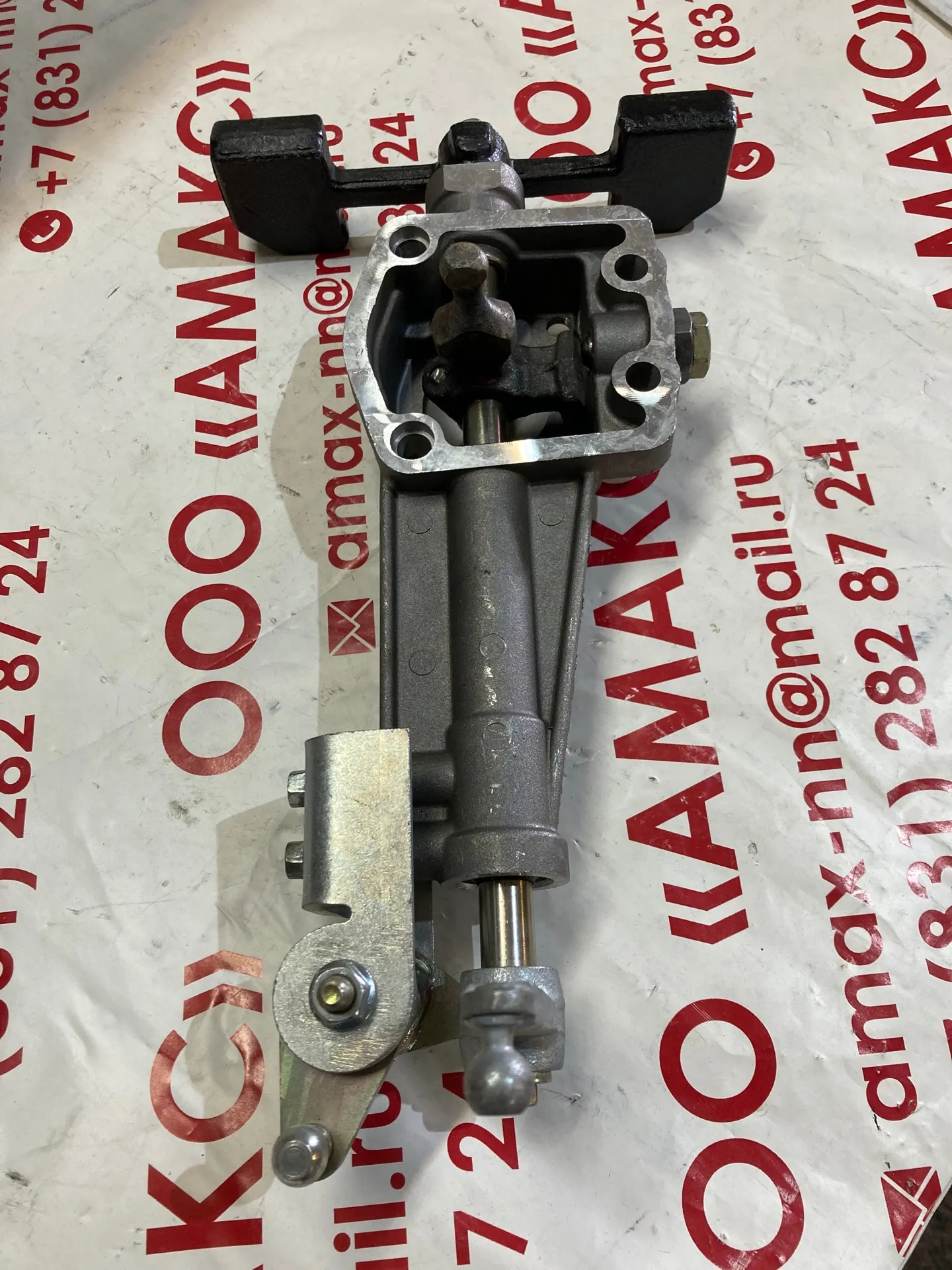 Крышка механизма управления КПП ГАЗон NEXT, Садко NEXT — RPart, арт. C40R13-1702208