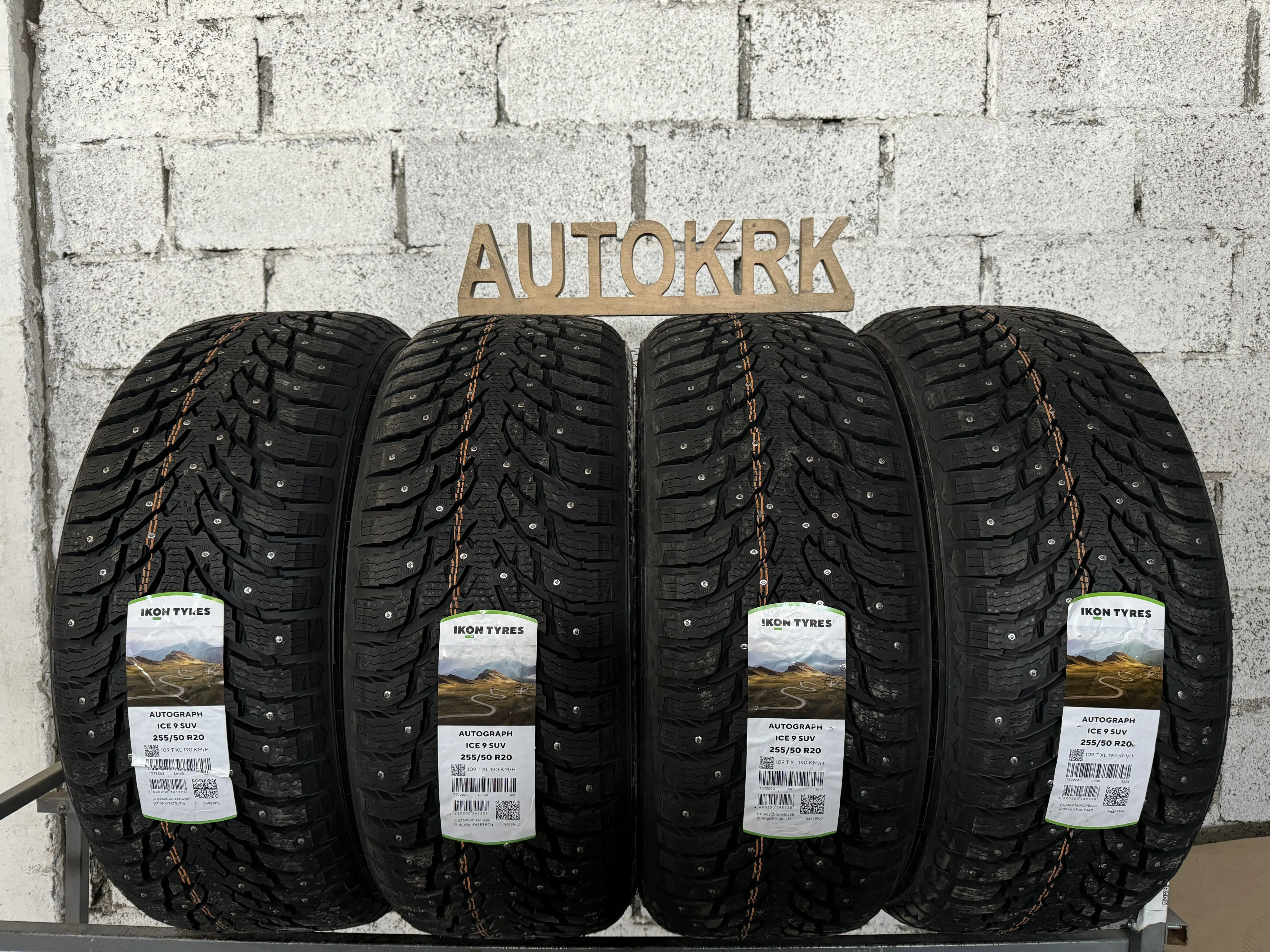 Автошина R20 255/50 Ikon Tyres Autograph Ice 9 SUV 109T XL шип